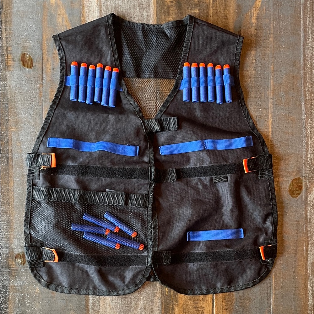 Black Tactical Vest with Wrist Ammo Holder & 147 Nerf Darts